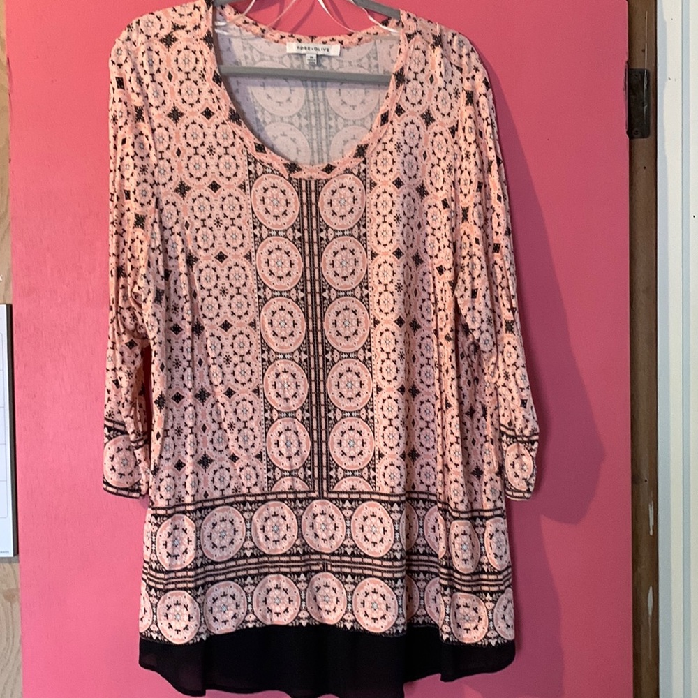 Cute 3/4 sleeve top